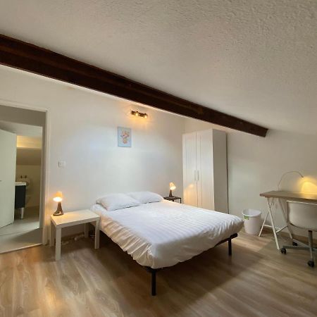 Les Cosy De Nancy - Mister Charles Sous Les Toits, Place Du Marche 4* Екстер'єр фото